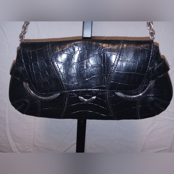 New York & Company sm/ med/ size clutch bag w/ silver chain shoulder strap - Picture 7 of 9